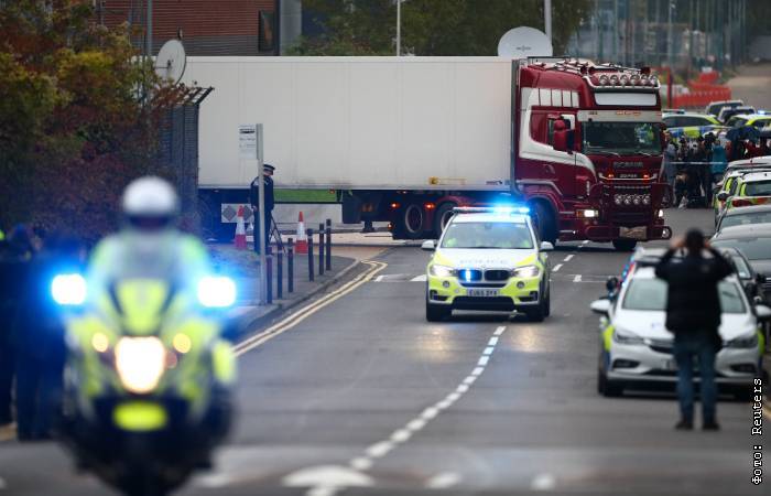 В Великобритании водителю фургона с 39 трупами предъявили обвинения в убийстве