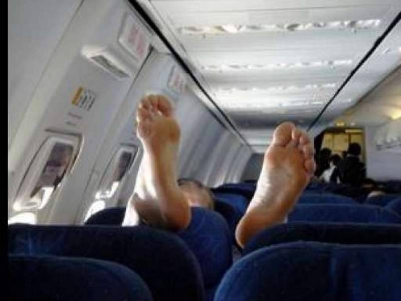 Пассажиры самолета предались любовным утехам во время рейса Москва-Владивосток