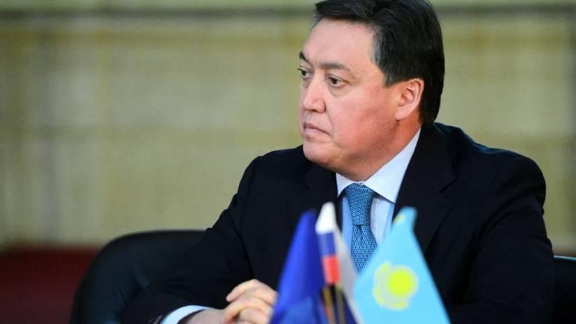 Премьер Казахстана призвал отменить роуминг для стран ЕАЭС