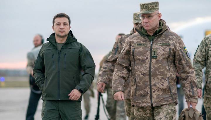 После инцидента в Донбассе Зеленский заявил, что "готов и дальше говорить"