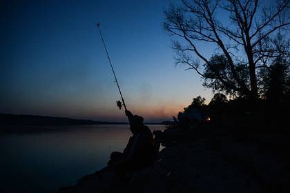 Россиянам запретили ловить рыбу в озере из-за загадочной болезни