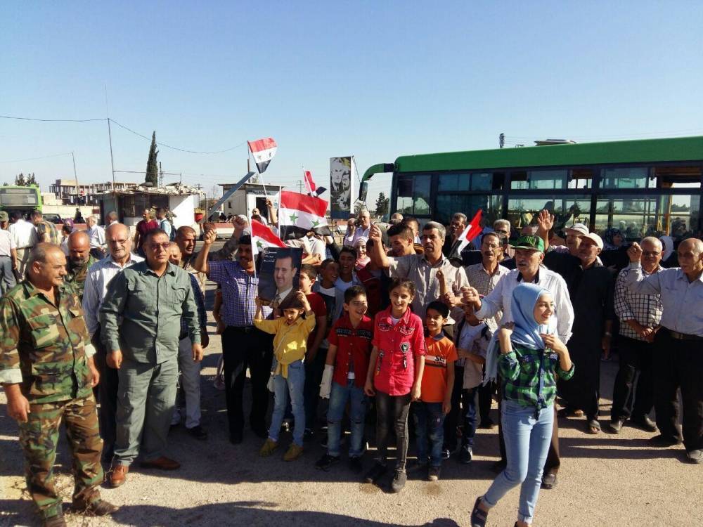 Беженцы возвращаются в Сирию после турецкой операции против курдских бандформирований