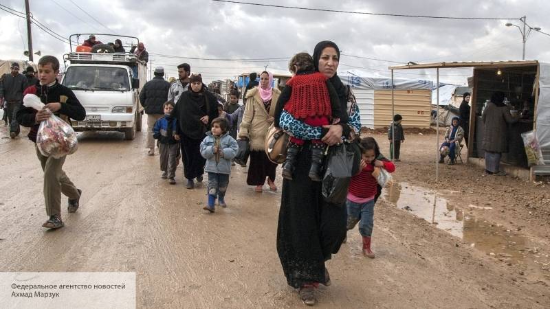 Более тысячи беженцев вернулись в Сирию за последние сутки