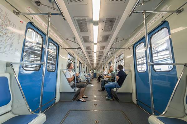 В Москве закрыли Каховскую линию метро