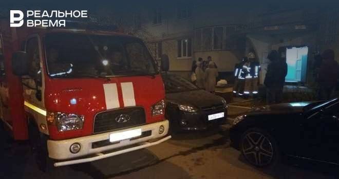Около 50 человек эвакуировались из дома в Казани из-за возгорания