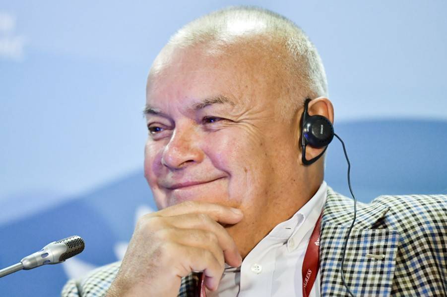 Телеведущий Дмитрий Киселев возглавил Союз виноделов России