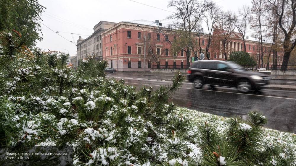 Синоптики предупредили москвичей о похолодании, снеге и гололедице на следующей неделе