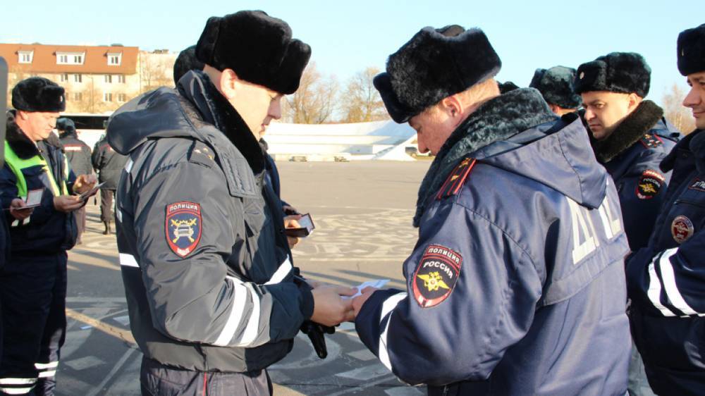 Полицейские Новгородской области перешли на зимнюю форму одежды