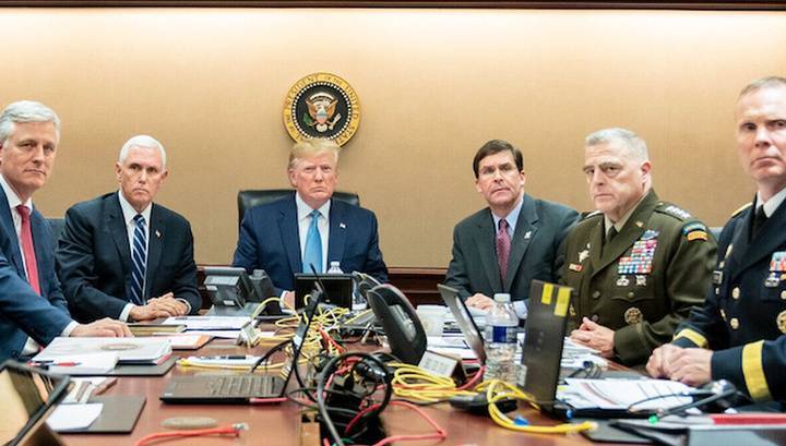 Появилось фото президента США, наблюдающего за операцией против главаря ИГ