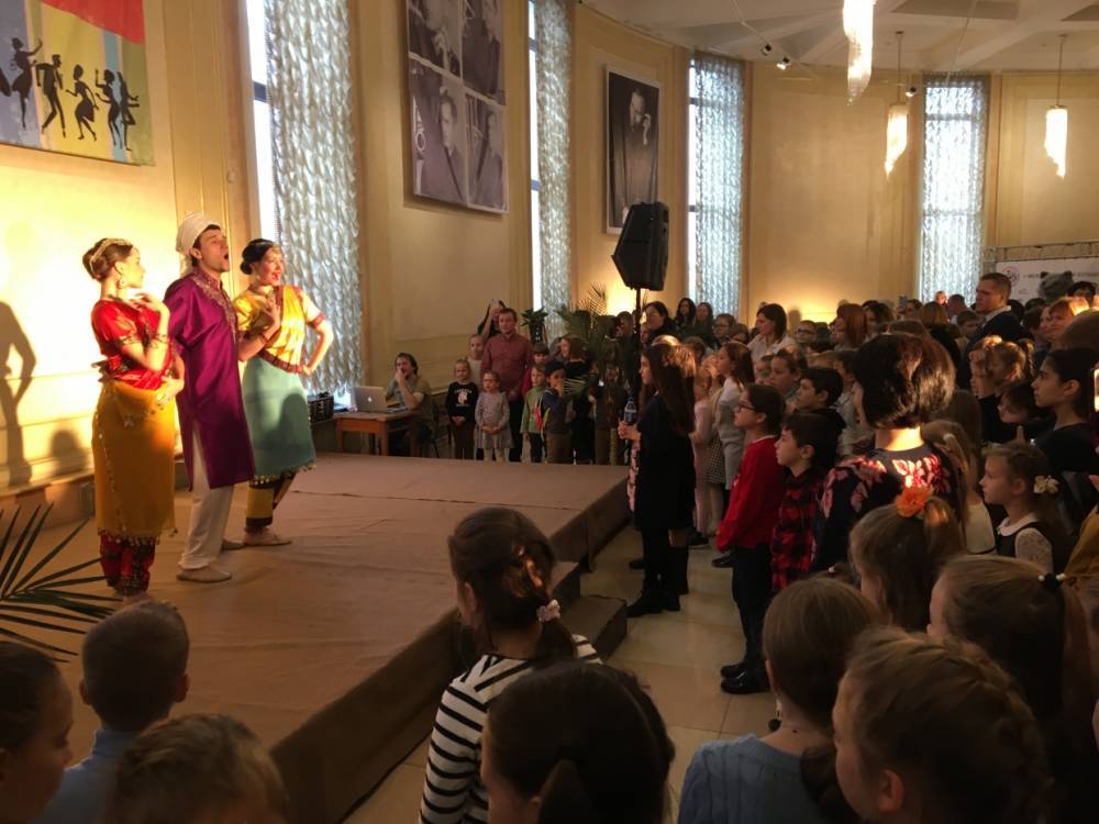 Театр «На Неве» приглашает детей и их родителей на «Сказочный листопад»