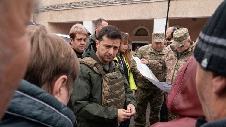 Офис Зеленского заявил о вывозе оружия украинских националистов из Золотого