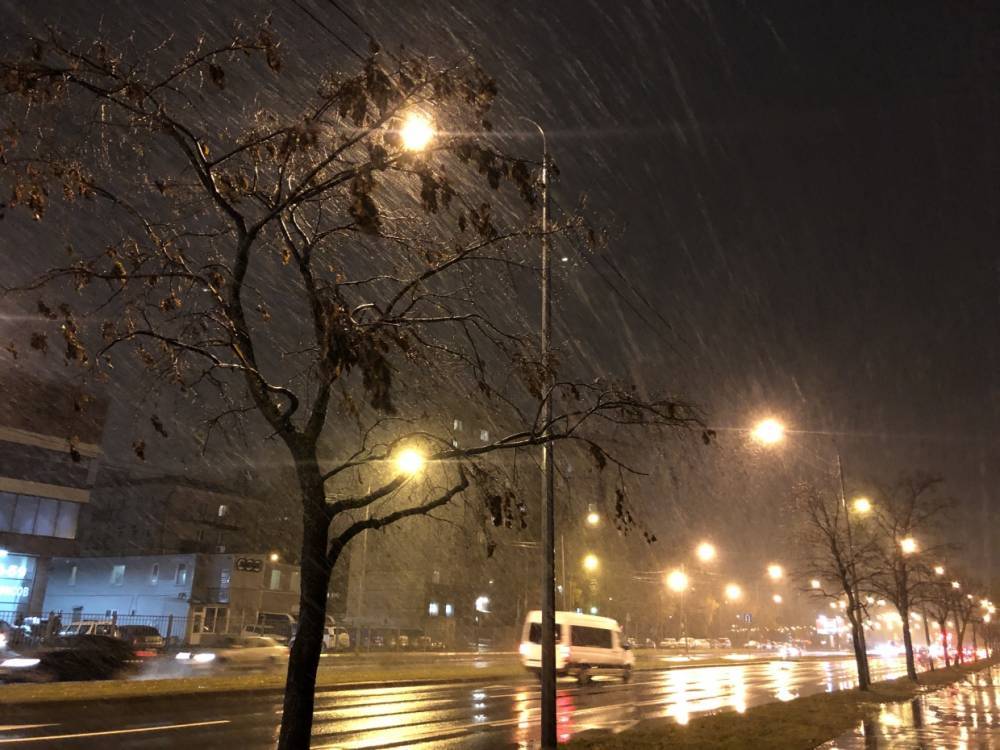 Снег добрался до южной части Петербурга
