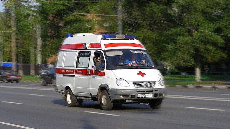 Четыре человека погибли при столкновении микроавтобуса и автомобиля под Кировом