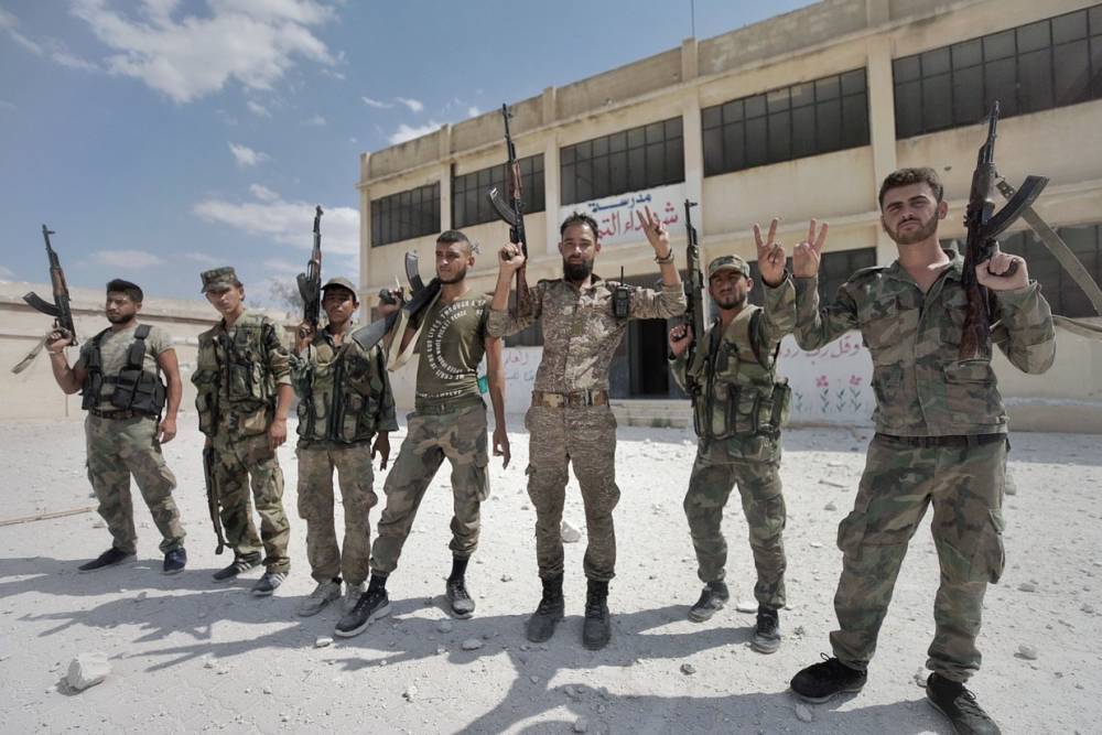 Армия Сирии заняла позиции на границе с Турцией после отхода курдских радикалов