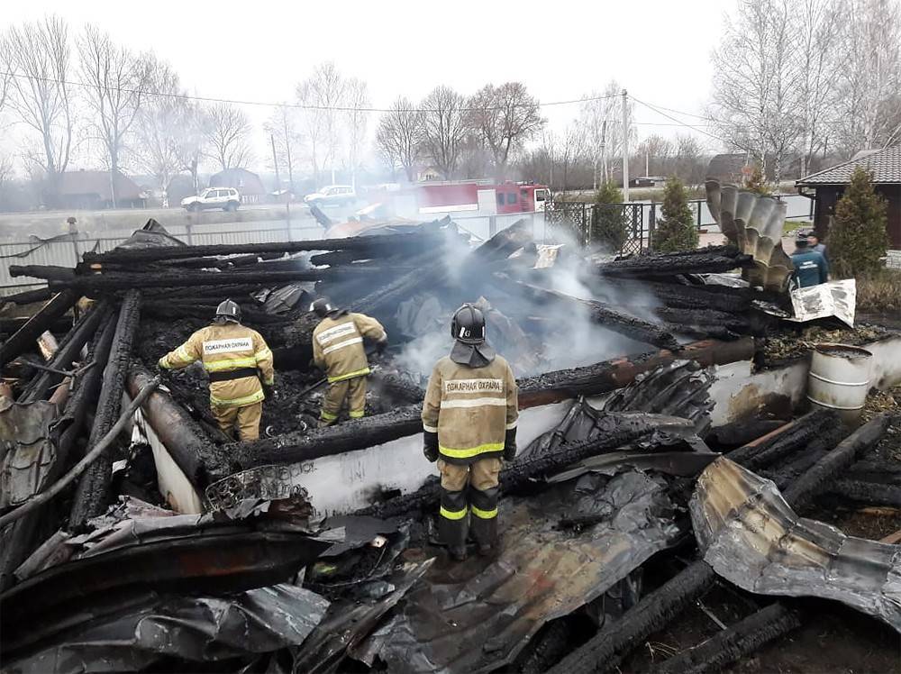 В Рязанской области трое детей погибли на пожаре в частном доме