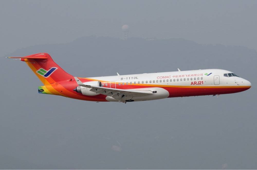 Китайский ARJ21 выполнил первый международный рейс до Владивостока
