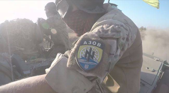 МВД Украины сообщило, что боевики-националисты вывезли оружие из Золотого
