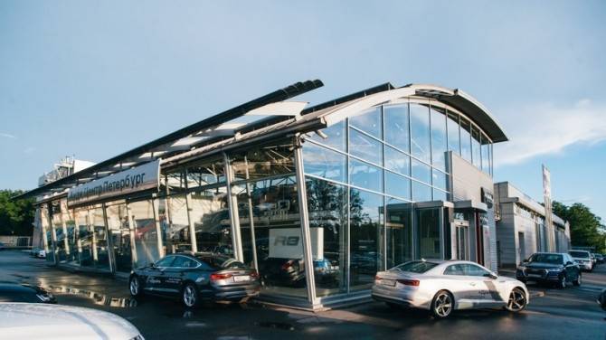 Петербургский «Феникс» прекращает продажи Audi