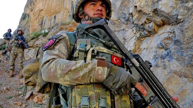 Россия стала арбитром в противостоянии Турции и курдских боевиков, заявил эксперт
