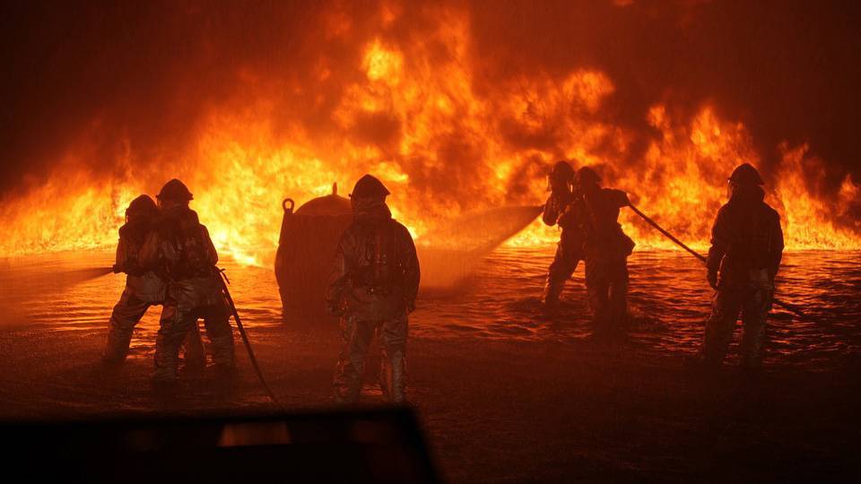Пять человек стали жертвами взрыва на китайском нефтезаводе