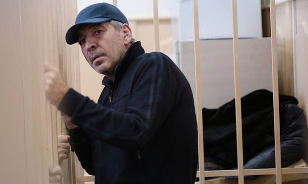 Бывшего главу дагестанского правительства приговорили к 6,5 годам за растрату