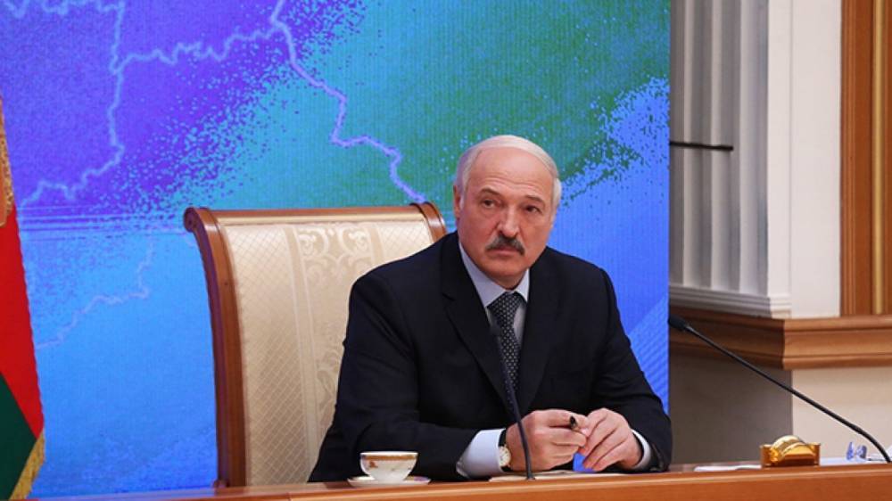 Лукашенко пригрозил США адекватным ответом на размещение танков в Литве