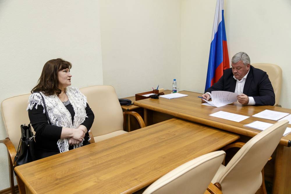 Сирота из Сыктывкара поблагодарила Сергея Гапликова за оказанную помощь