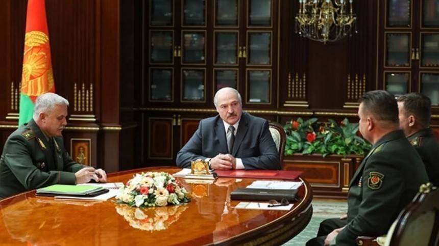 Лукашенко пригрозил ответить на размещение американских танков в Литве