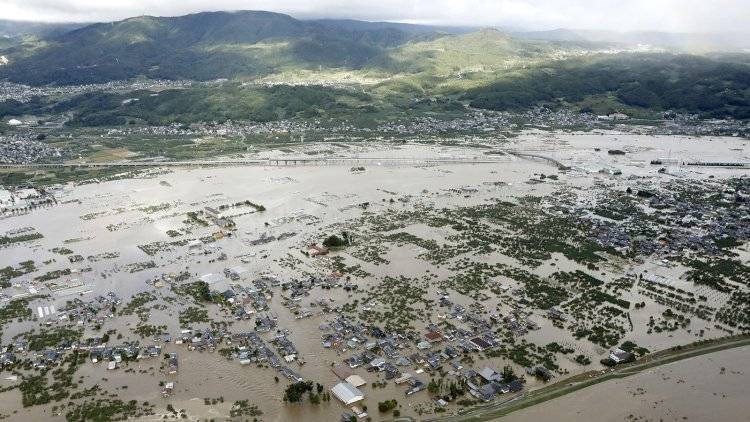 Власти Японии оценили ущерб от двух недавних тайфунов