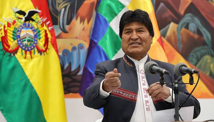 Эво Моралес - Моралес обвинил своих противников в подготовке переворота - vesti.ru - Боливия