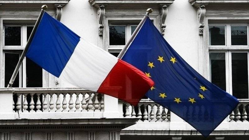 Власти Франции продолжают линию дискриминации в отношении журналистов из России