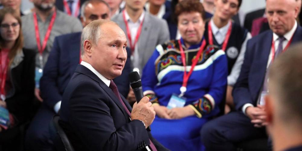 Опубликован перечень поручений по итогам встречи Путина с общественниками Дальнего Востока