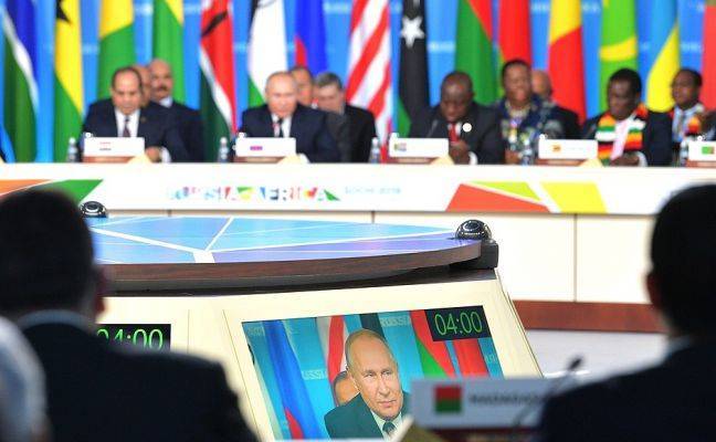Форум на триллион. Участники форума Россия — Африка подписали 92 соглашения