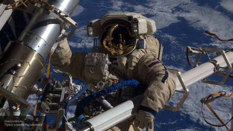 Российские космонавты могут выйти в открытый космос в скафандрах американских коллег