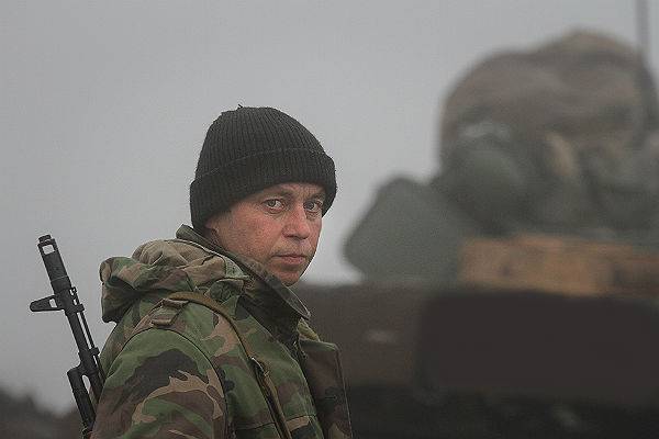МВД Украины заявило о выводе добровольцами вооружения из Донбасса