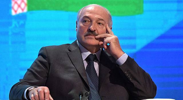 Лукашенко: надо подумать о более серьезной защите АЭС