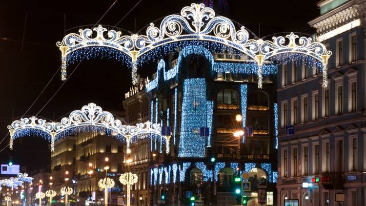 Петербург начнут украшать к Новому году с 1 ноября