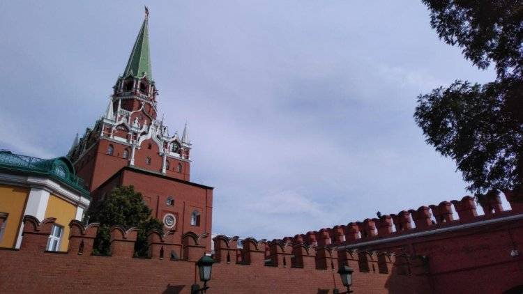 Кремль следил с большим вниманием за визитом Зеленского в Золотое