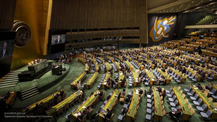 В ООН заявили, что не будут вмешиваться в работу над конституцией Сирии