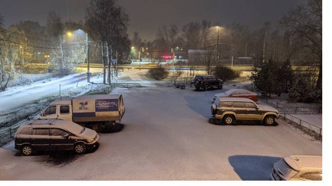 За ночь в Петербурге выпало более 4 сантиметров снега