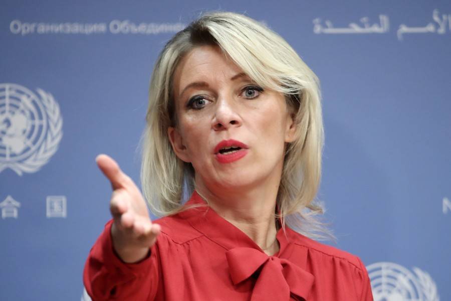 Захарова ответила на угрозу "Азова" ввести бойцов в Донбасс