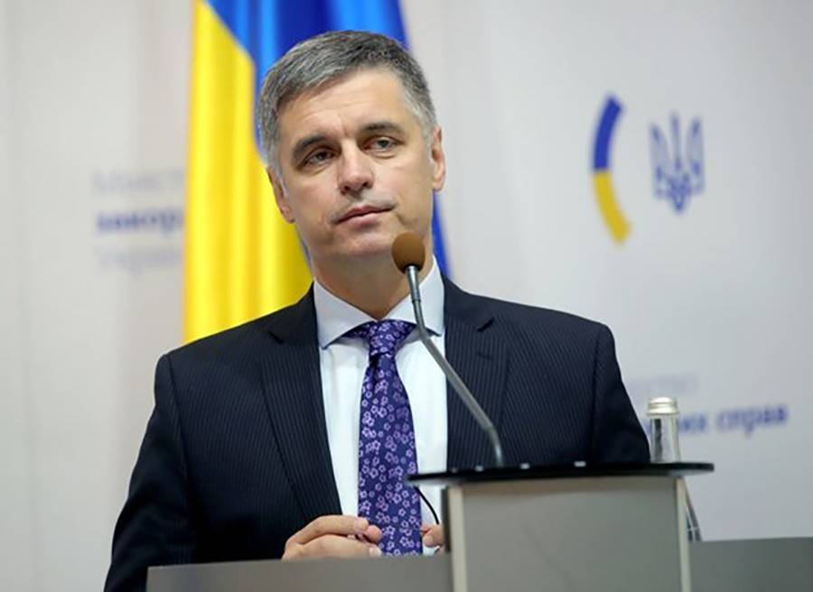 Глава МИД Украины заявил о начале процесса разведения сил в Золотом