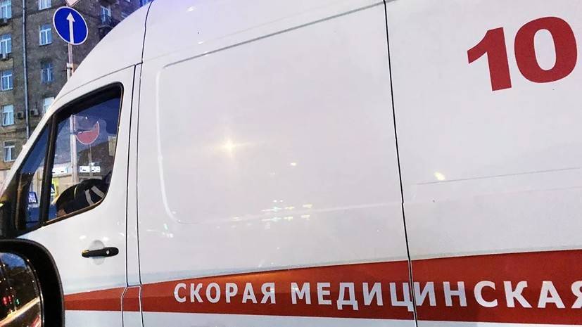 Два человека погибли при взрыве колеса на причале в Петербурге
