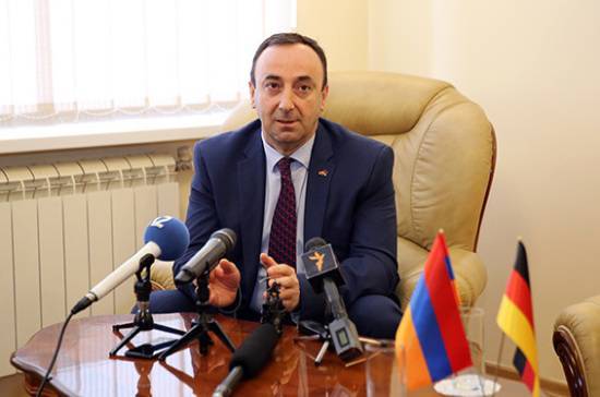Против главы Конституционного суда Армении завели уголовное дело