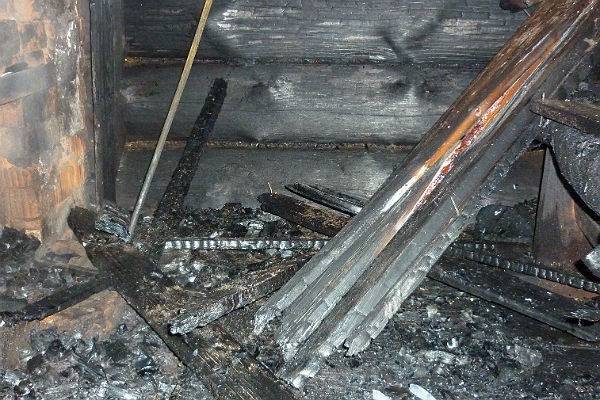 В Рязанской области отец сжег своих детей, оставив тлевший окурок
