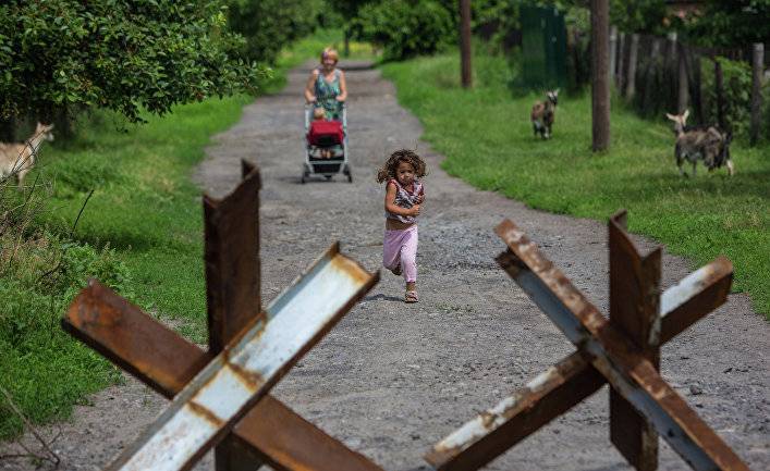 Деловая столица (Украина): дети как дорога в бедность. Почему Украина продолжает вымирать и деградировать