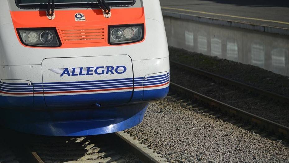 Еще один поезд "Аллегро" прибыл в Петербург с опозданием