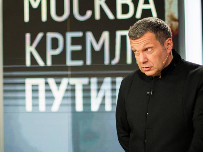 На канале ТНТ показали пародию на Соловьёва