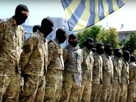 Глава МВД Украины Арсен Аваков выразил поддержку батальону «Азов»
