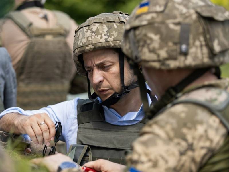 Экс-дипломат сообщил о тайной поездке Зеленского на передовую в Донбассе